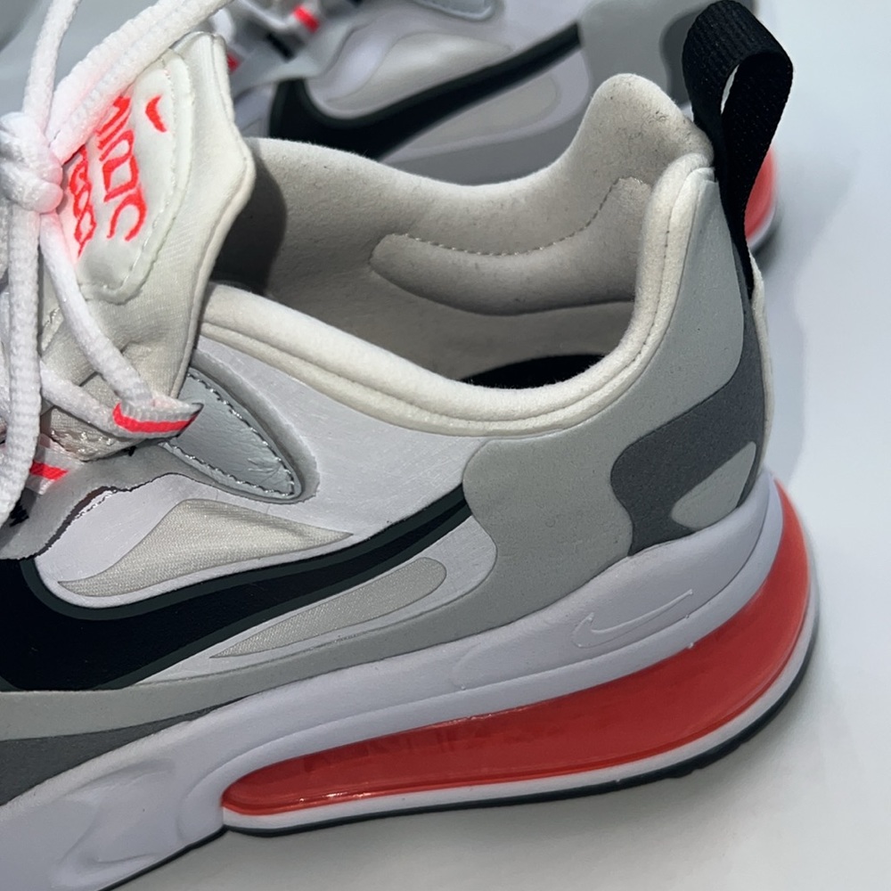 ❤️NWT NIKE AIR MAX 270 REACT SNEAKER - Picture 7 of 13